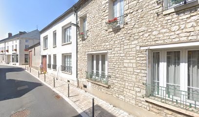 Itinér'Hair Céline Socio-Coiffeuse et Bien Etre, Coiffeur à Domicile à Château-Landon