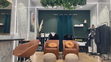 Ardeco _ Salon De Coiffure_ Spécialiste Cheveux Texturés_ Expert Balayages Coiffeur à Rennes