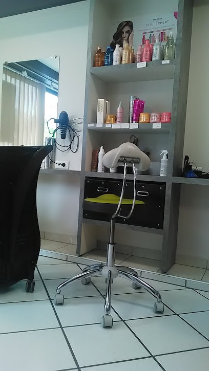 RC Coiff, Salon de Coiffure à Ennezat