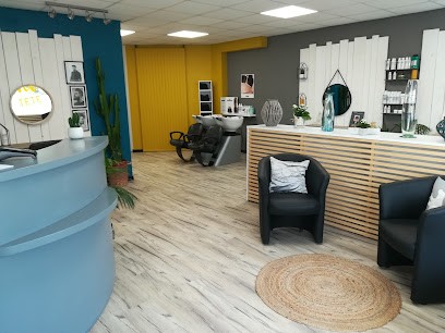 NOUV'ell Tete, Salon de Coiffure à La Roche-sur-Yon