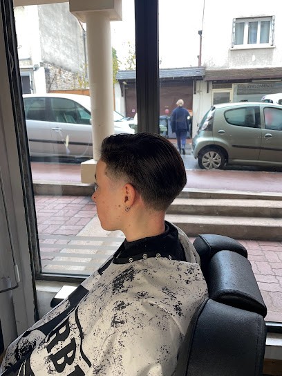 Lhf Barber Atelier, Salon de Coiffure à Montlhéry