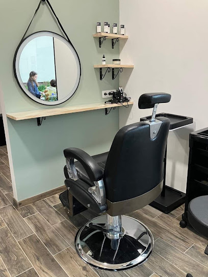 Mille & Un Cheveux Coiffeur à Ivry-la-Bataille
