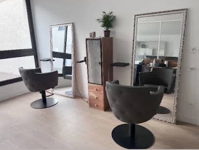 L’atelier D’Aurelia, Salon de Coiffure à Lagny-sur-Marne