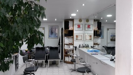 Coiffeur Mixte Eric Michel Giverso Maitre Artisan, Salon de Coiffure à Sanary-sur-Mer