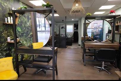 Tête En L'air, Salon de Coiffure au Coudray