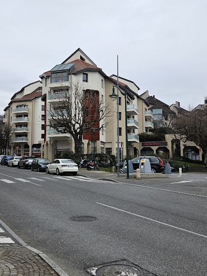 Coiffure Camille Albane, Salon de Coiffure à Évian-les-Bains