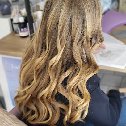 Eve, Salon de Coiffure à Saintes