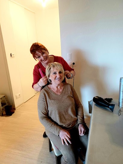 Kathy Coiff, Coiffeur à Domicile à Nîmes
