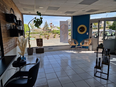 Les Ciseaux De Laura Coiffeur à Montreuil-Bellay