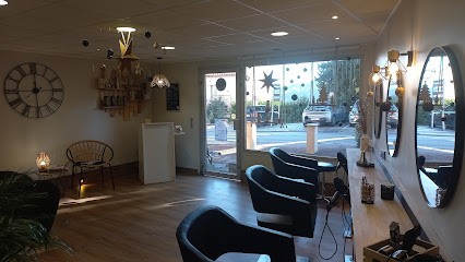 Lovely Coiffure, Salon de Coiffure au Bar-sur-Loup