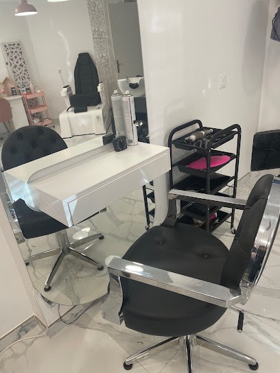 O'feminin, Salon de Coiffure à Cergy