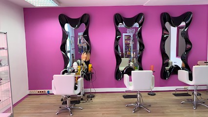 Coiffure Afro : FIRST CLASS BEAUTY INSTITUTE, Salon de Coiffure à Agen