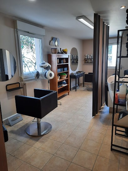 8eme ART COIFFURE, Salon de Coiffure à Dole