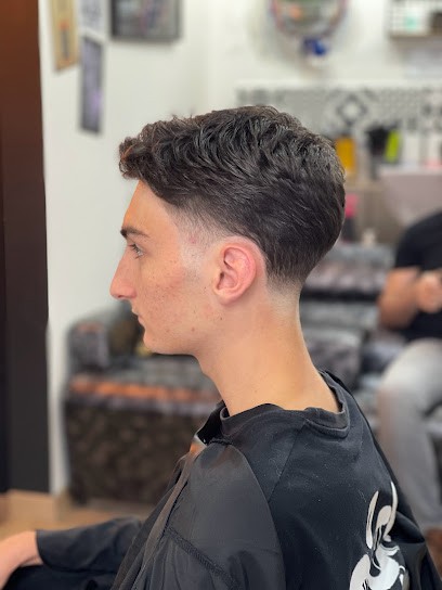 Magaly L’Artisan Coiffeur Barbier, Salon de Coiffure à Milly-la-Forêt