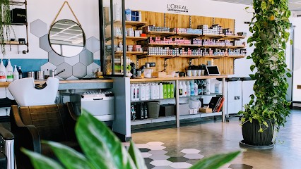 HAIR AND STORE, Salon de Coiffure à Bezannes