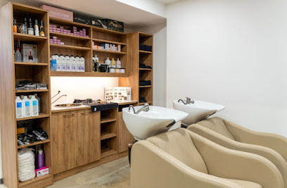 Nzinga Coiffure - Salon Afro - Européen Haguenau Coiffeur à Haguenau