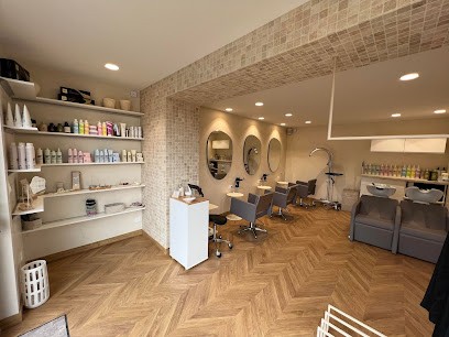 La loge, Salon de Coiffure à Montigny