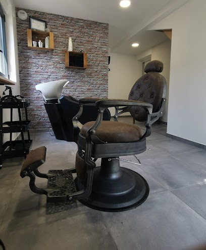 Cut&Feeling Salon hommes, Salon de Coiffure à Étoile-sur-Rhône