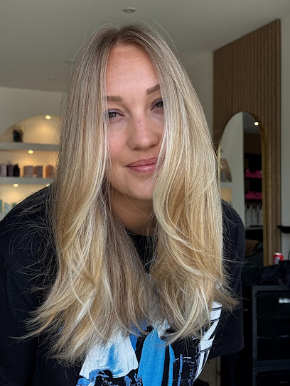 By Emilie Coiffeur à Eysines