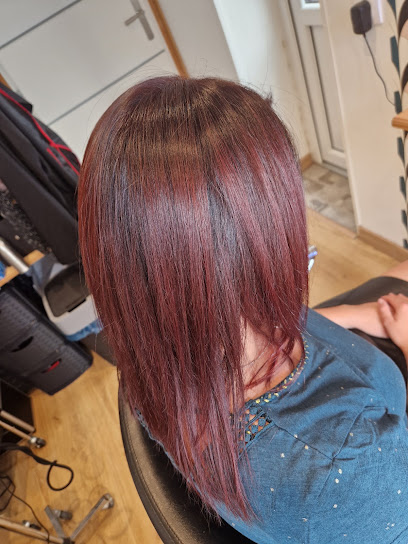 Emy Tendance Coiffeur à Château-Renault