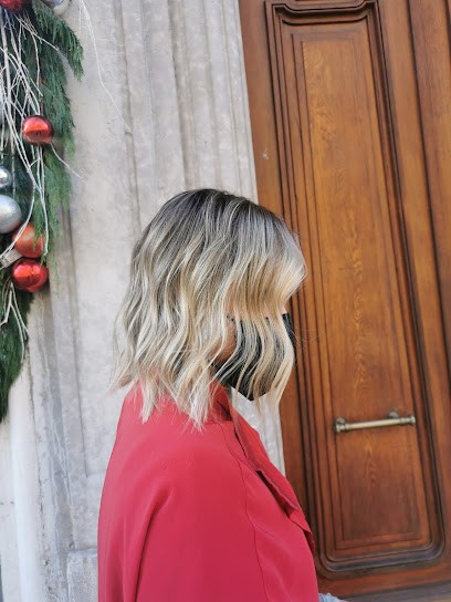 R Styles, Salon de Coiffure à Lyon 07