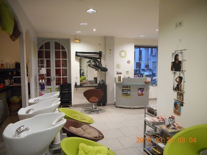 AXULAR COIFFURE MIXTE, Salon de Coiffure à Saint-Jean-de-Luz