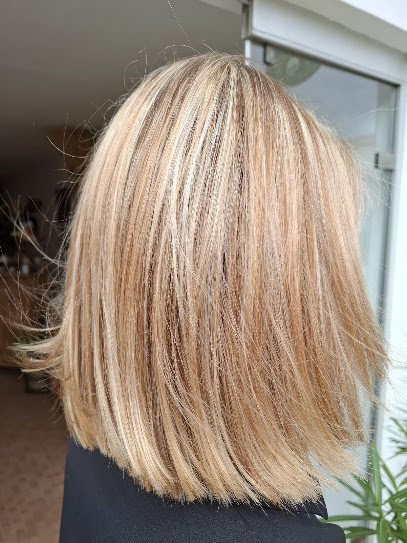 Salon Lr Naturel Coiffeur à Damvix