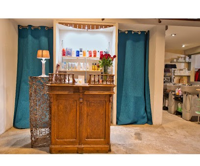 Metamorphose Catherine Orriols, Salon de Coiffure à Thuir