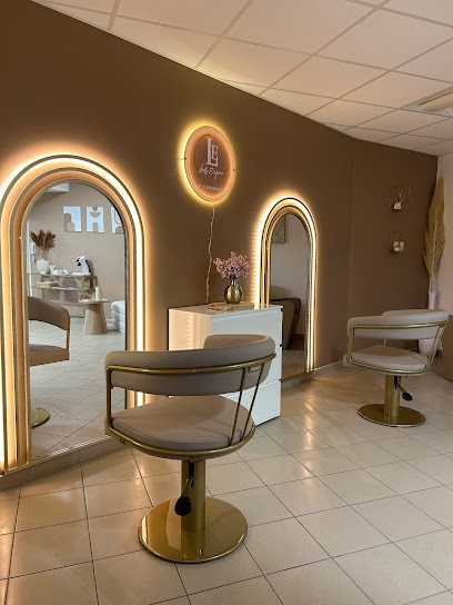 Lady Empire By Cassandre, Salon de Coiffure à Laval