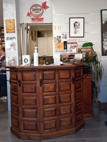 Le Barbier De Neuville, Barbier à Dieppe