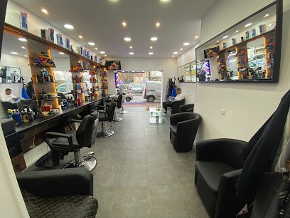 Coiffeur New Hair, Salon de Coiffure à La Celle-Saint-Cloud