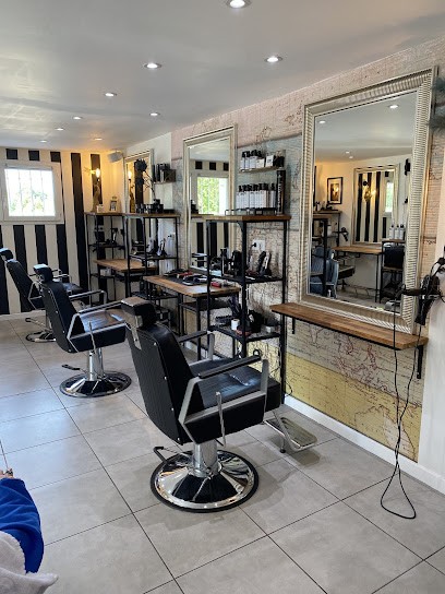 La Home Beauty Concept By Triade, Salon de Coiffure aux Arcs