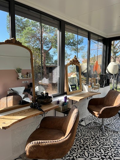 Le Soffa, Salon de Coiffure à Machecoul-Saint-Même