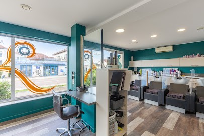 Salon 187 Avenue, Salon de Coiffure à Tavaux