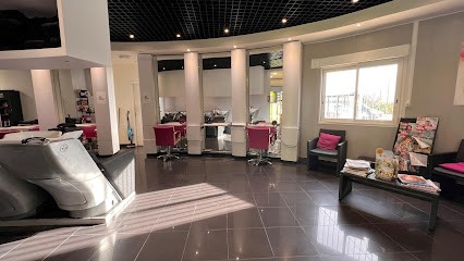 Hair Look, Salon de Coiffure à Laval