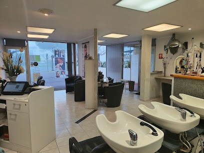 SB Coiffure, Salon de Coiffure à Royan