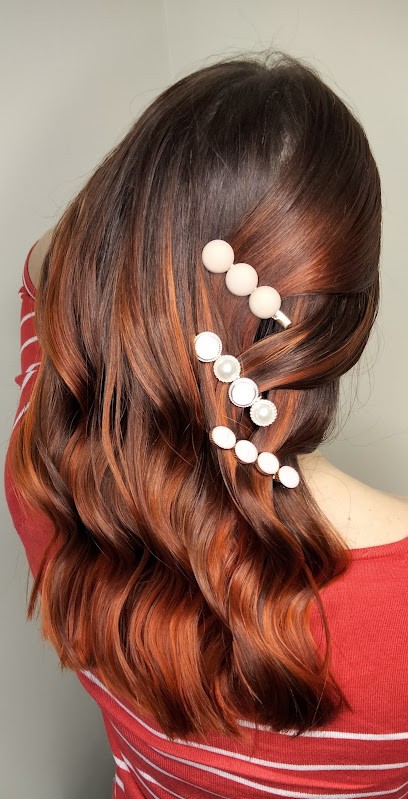 Aurélie Coin Artiste-Coiffeuse, Salon de Coiffure au Thillot