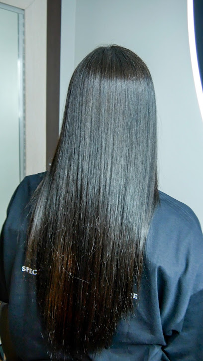 Spécialiste Du Soin Capillaire Coiffeur à Romainville