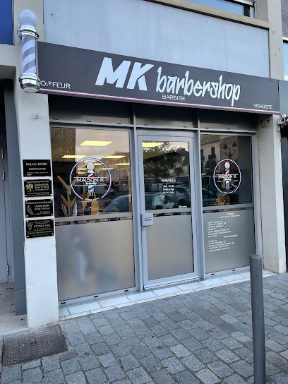 La maison K, Barbier à Tarbes