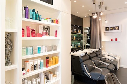 Caractère, Salon de Coiffure à Montlhéry