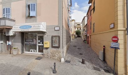 COIFFEUR - Aym'Cut, Salon de Coiffure à Saint-Laurent-du-Var