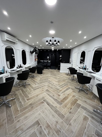 Delphine M., Salon de Coiffure à Lagny-sur-Marne