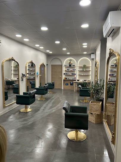 Andrea Capil Hair, Salon de Coiffure à Coulommiers