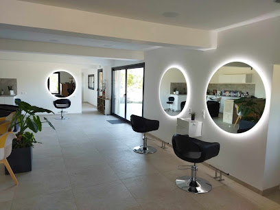 Salon De Coiffure Bellevue Coiffeur à Puynormand
