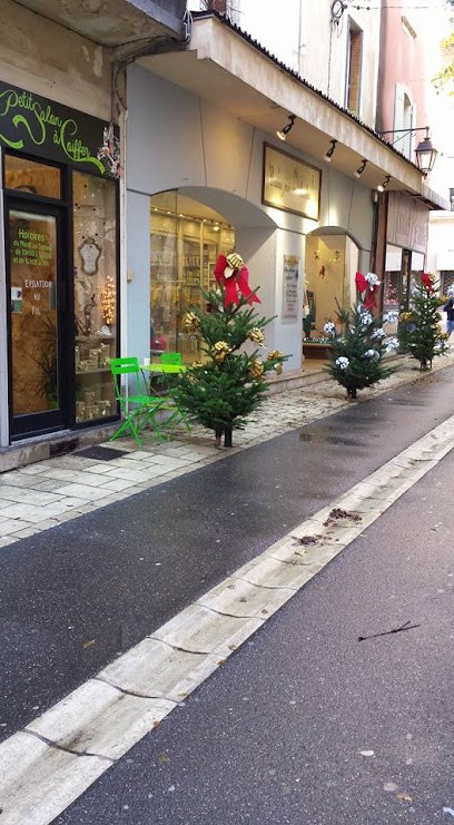 Le Petit Salon A Coiffer, Salon de Coiffure à Orange