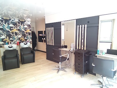 Le Salon, Salon de Coiffure à Modane