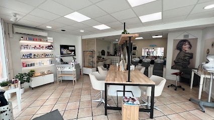 L' Atelier Des Ciseaux, Salon de Coiffure à Libourne
