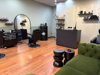 Le Salon De L'homme., Barbier à Villebarou