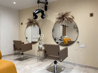 Manon Hair Studio Coiffeur à la Rivière-Saint-Sauveur