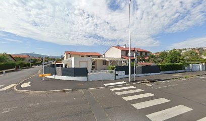 Pierloz Lysiane, Coiffeur à Domicile à Cournon-d'Auvergne